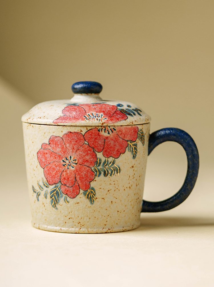 Three-piece ceramic mug set with lid, saucer, and spoon