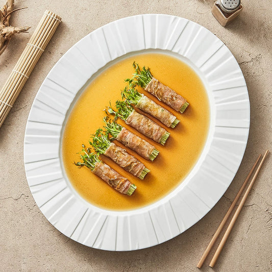 White ceramic oval plate 43.5cm for buffet and banquets