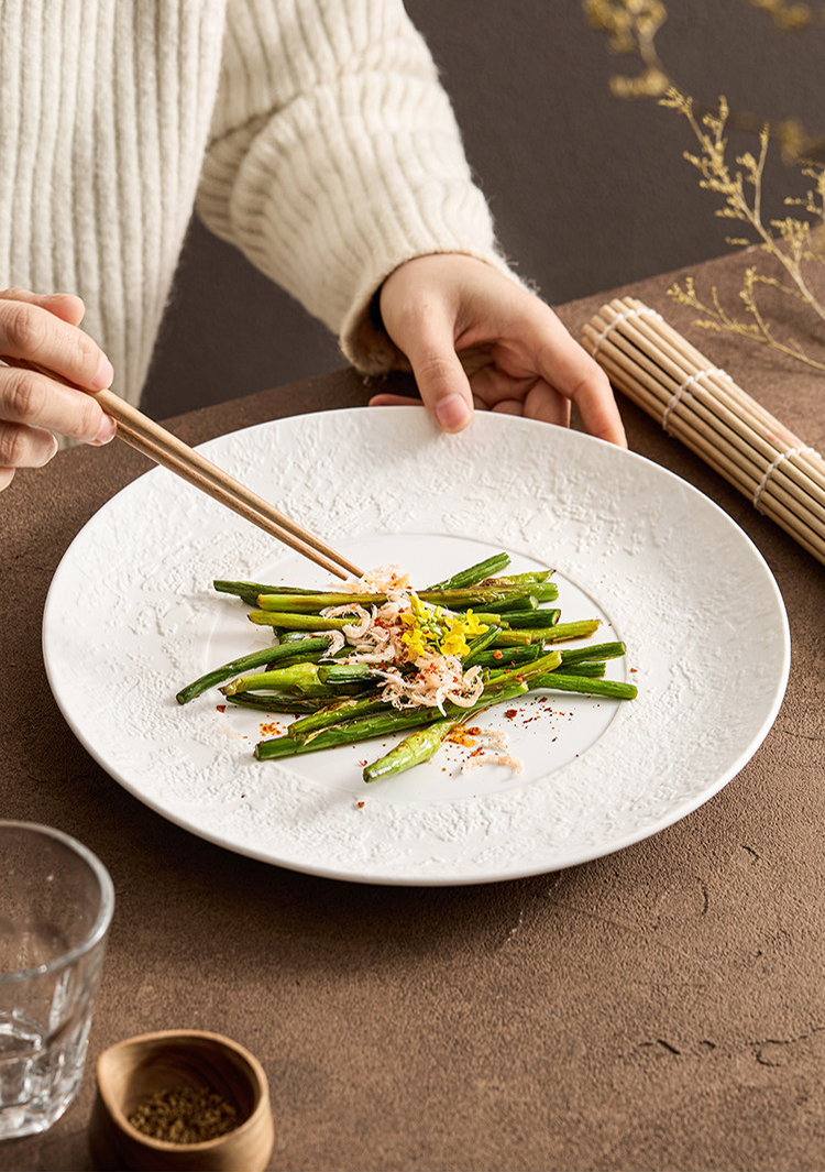 aesthetic matte white shallow ceramic bowl serving modern gastronomy