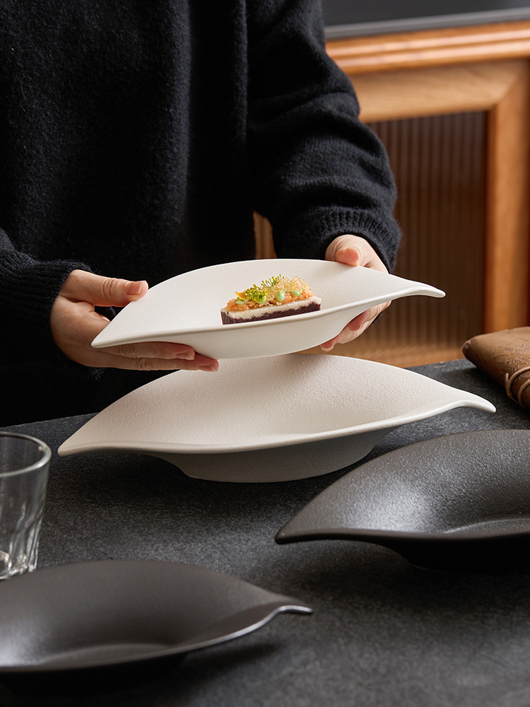 black matte leaf dish for fine dining appetizer plating