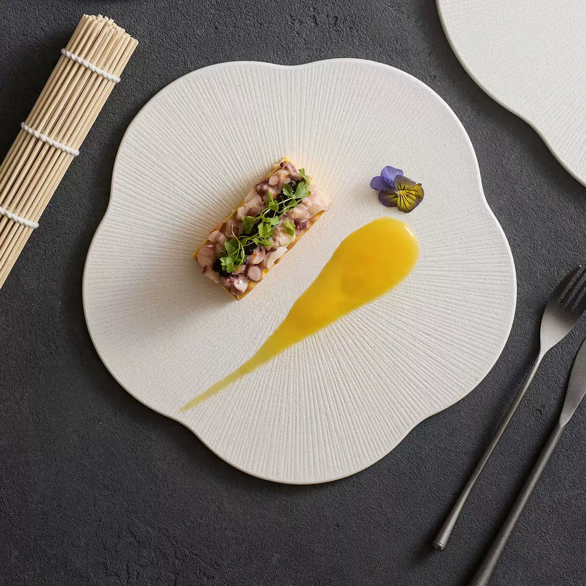 goseung tableware collection scalloped petal dinnerware plate