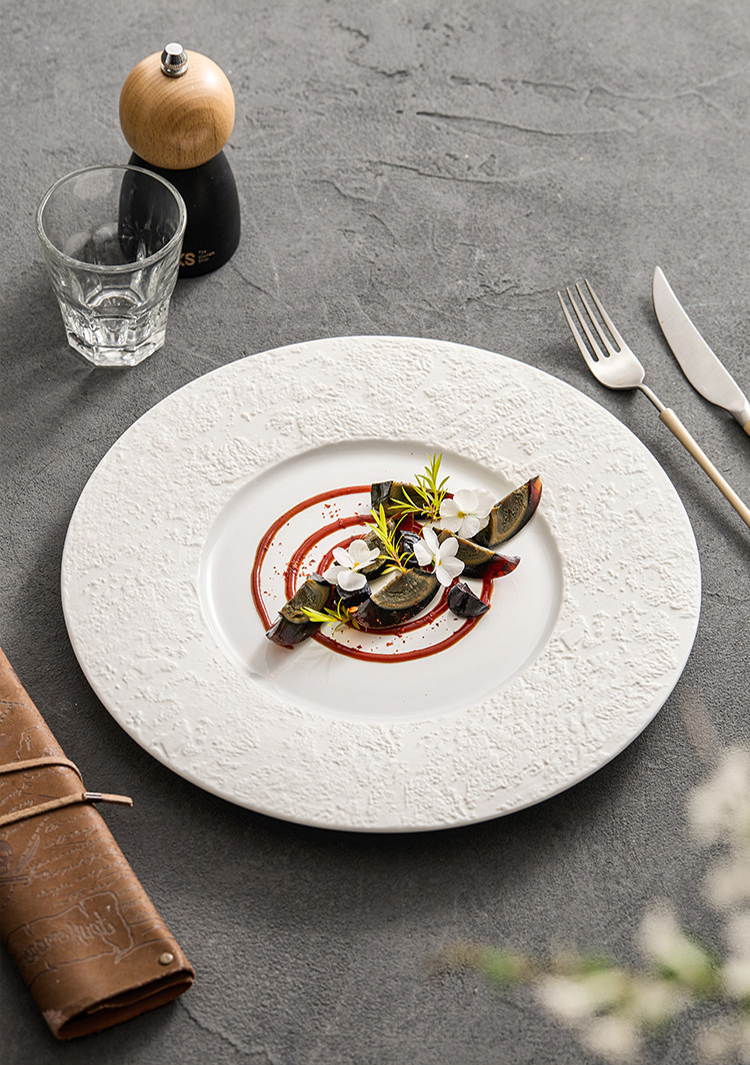 goseung textured wide rim porcelain salad and main course plate