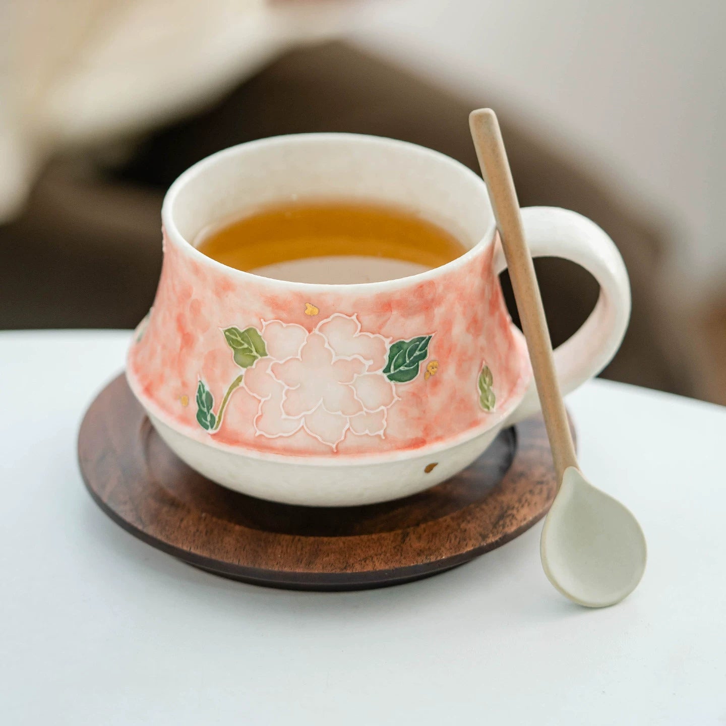 goseung yuan lu hand painted pink peony ceramic coffee cup close up