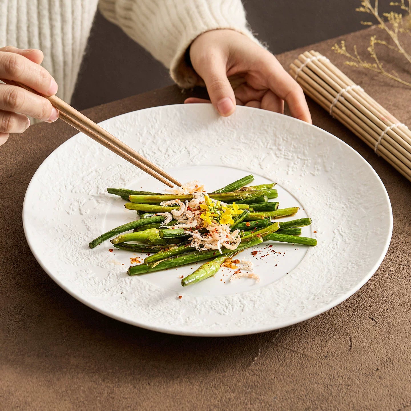 luxury minimalist porcelain dinner plate for fine dining presentation