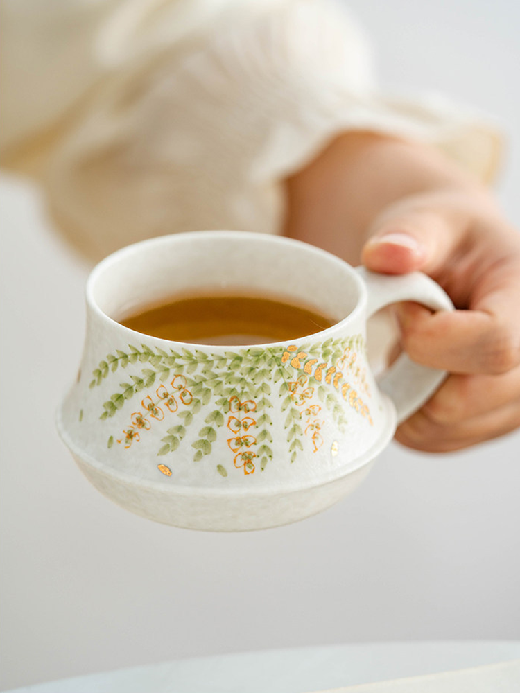 premium gift set with illustrated art box and wisteria cup